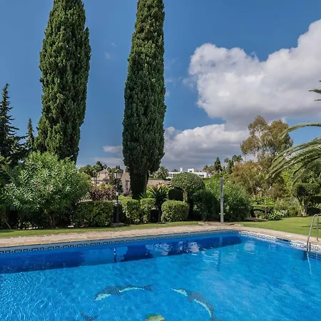 Apartment Jardin Y Piscina Junto Al Mar *