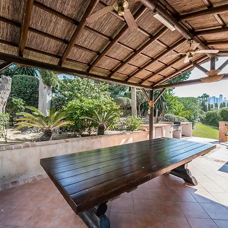 Apartment Jardin Y Piscina Junto Al Mar *
